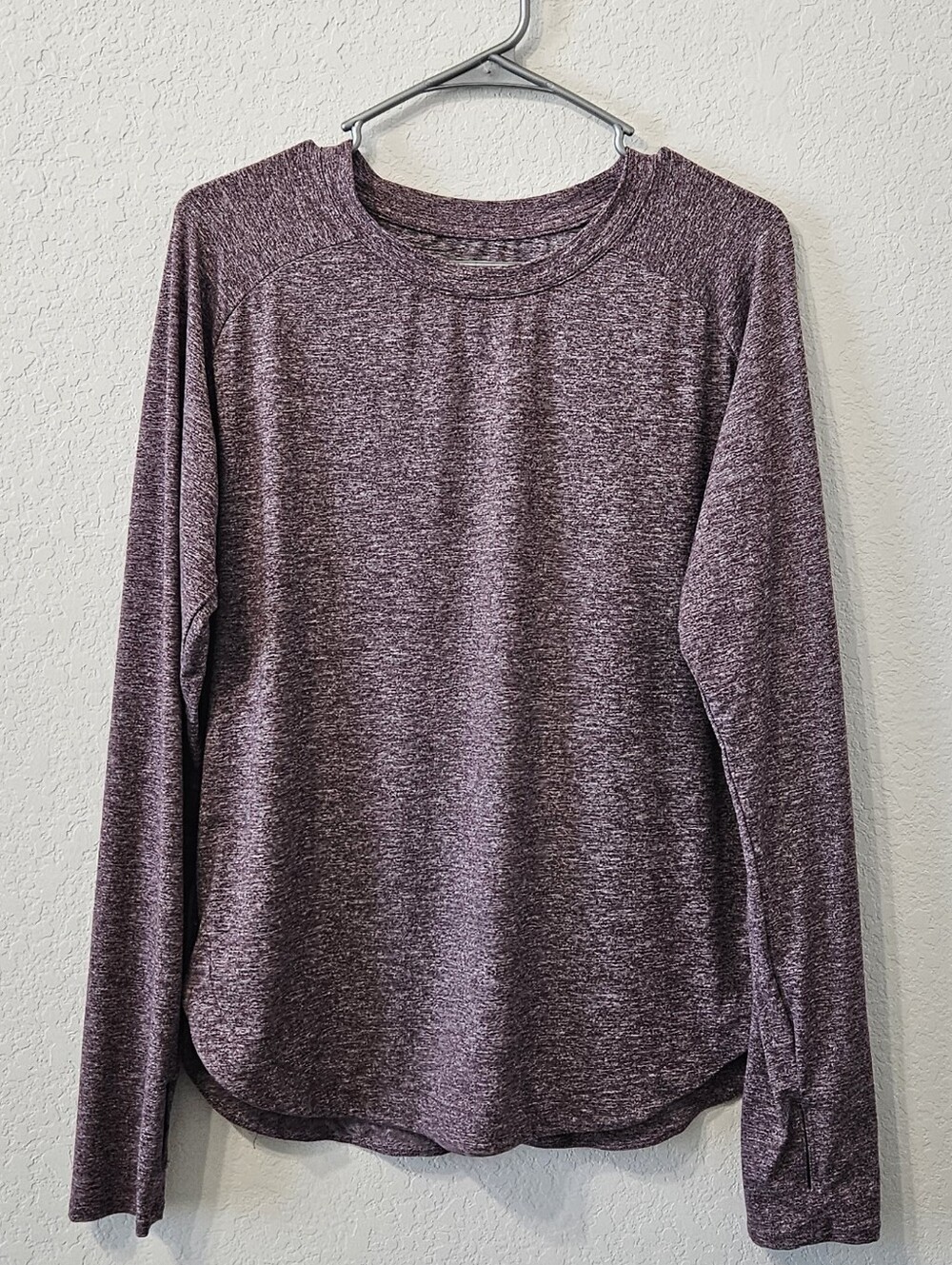 Women's Long-Sleeve Heathered Crewneck Top - Plum